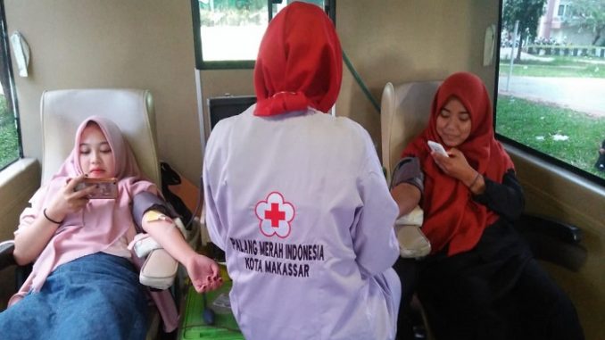 Gambar Tingkatkan Kepedulian, KSR UIN Alauddin Adakan Aksi Donor Darah